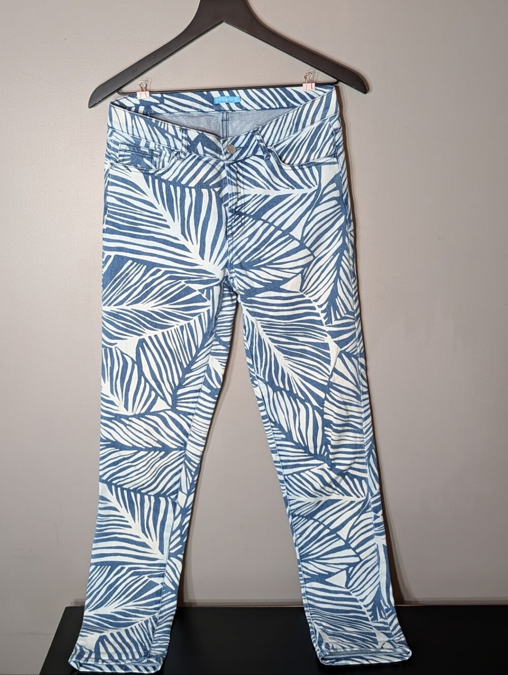 J. McLaughlin Blue and White Tropical-Leaf Jeans